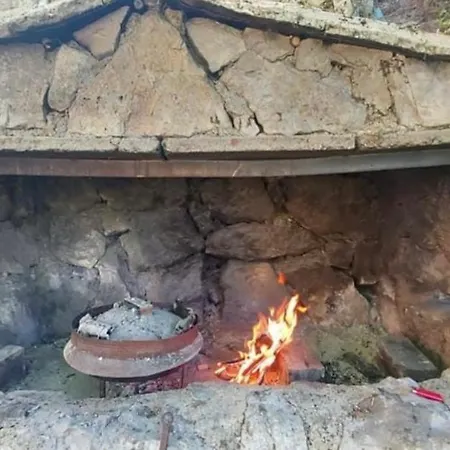 بيت للعطل Vikendica Jazina Lastva